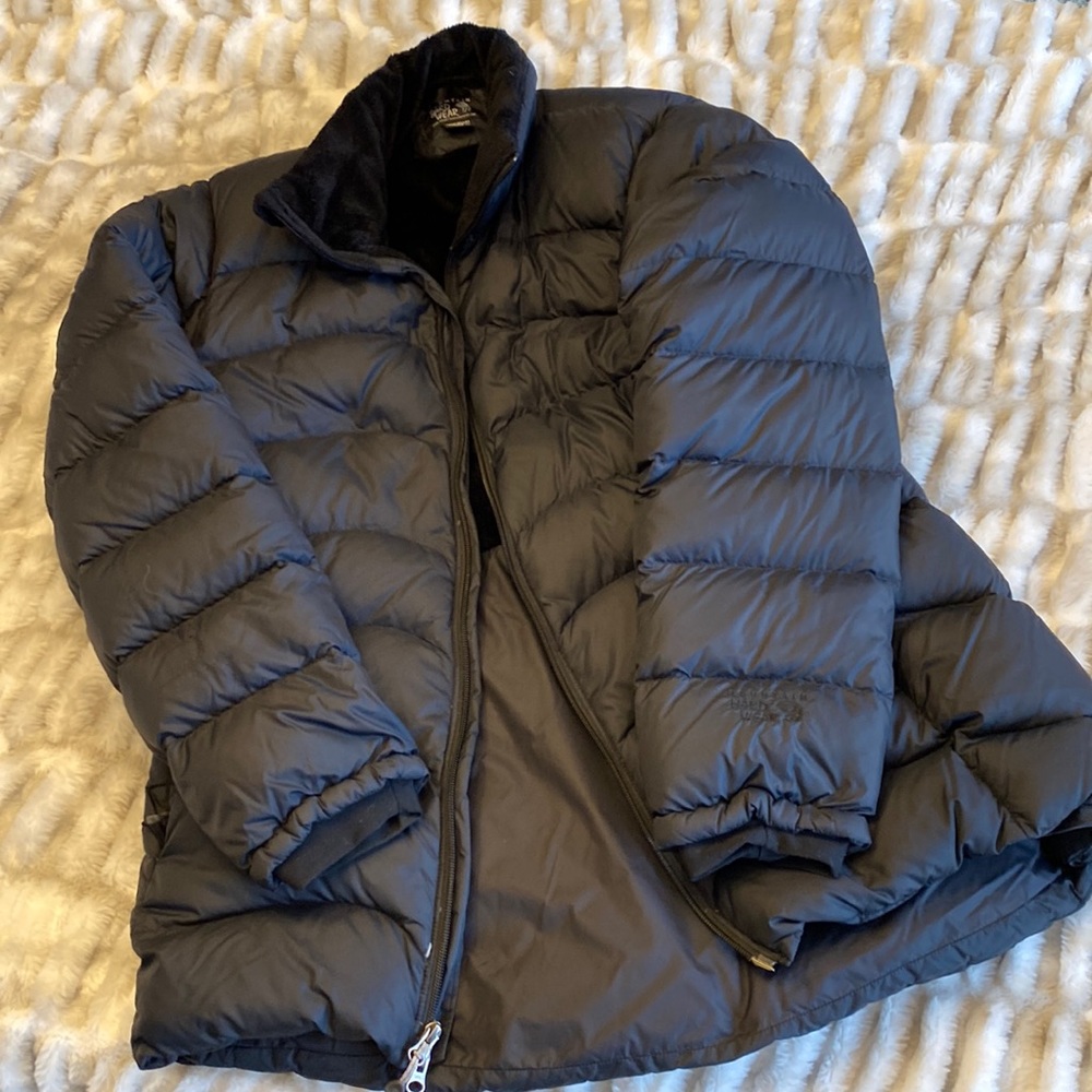 Mountain hardwear black down jacket size large EUC